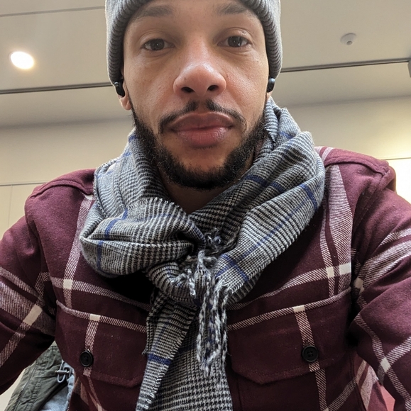 Meet your Posher, Val - Picture 1 of 1